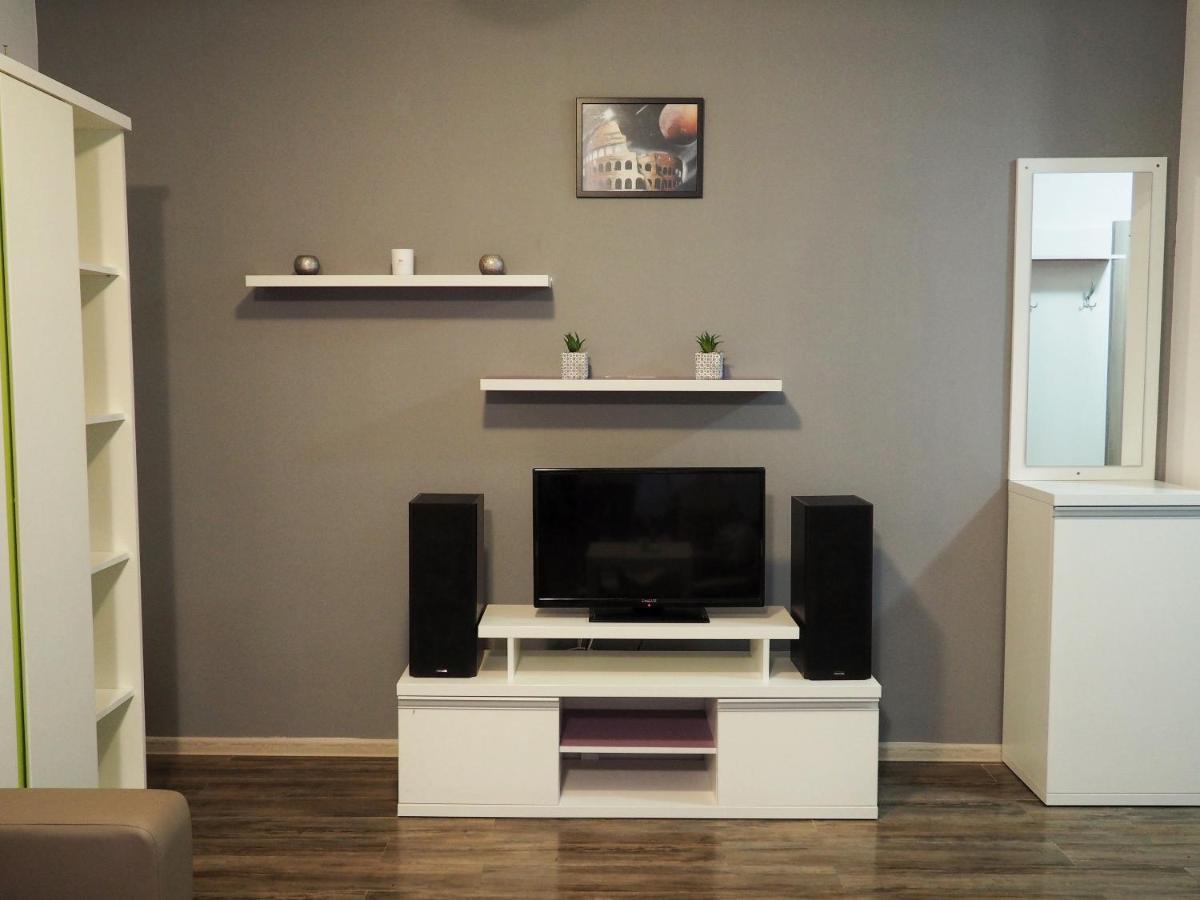 Venetis Sea View Apartment Navodari Bagian luar foto
