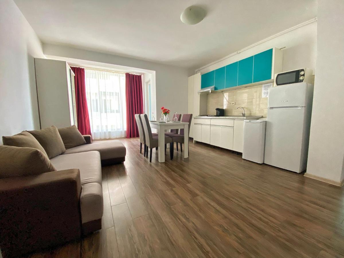 Venetis Sea View Apartment Navodari Bagian luar foto