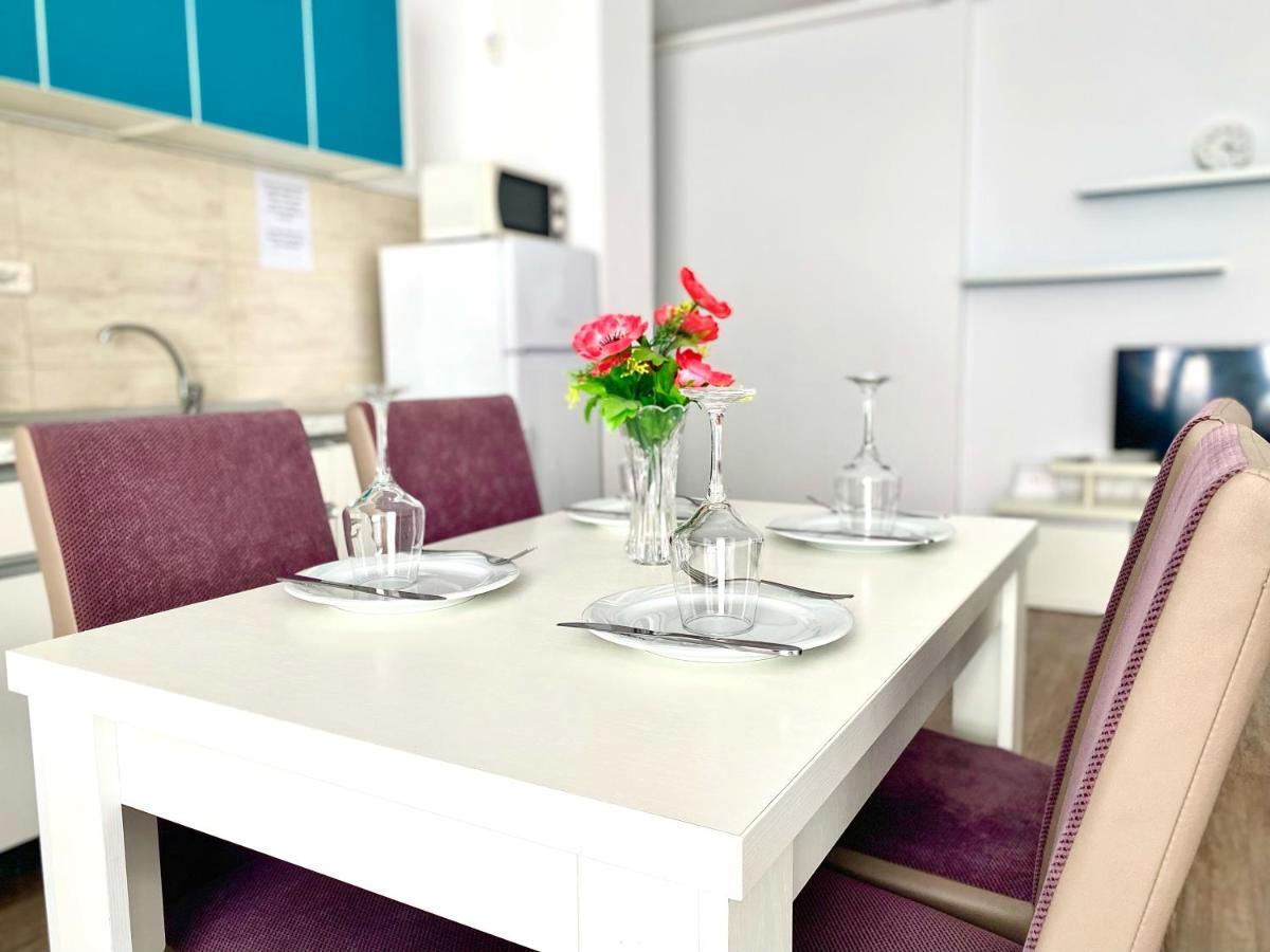 Venetis Sea View Apartment Navodari Bagian luar foto
