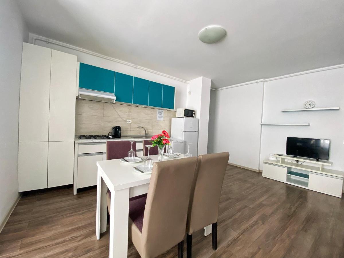 Venetis Sea View Apartment Navodari Bagian luar foto